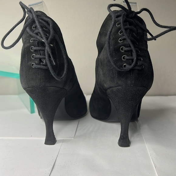 Alaia Sz 38 Black Suede Ankle Shoe Booties 3” Suede Covered Heel - Picture 5 of 11